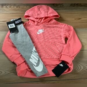 Nike girls hoodie & legging outfit size 4/4T(NWT)~PRICE IS FIRM~
